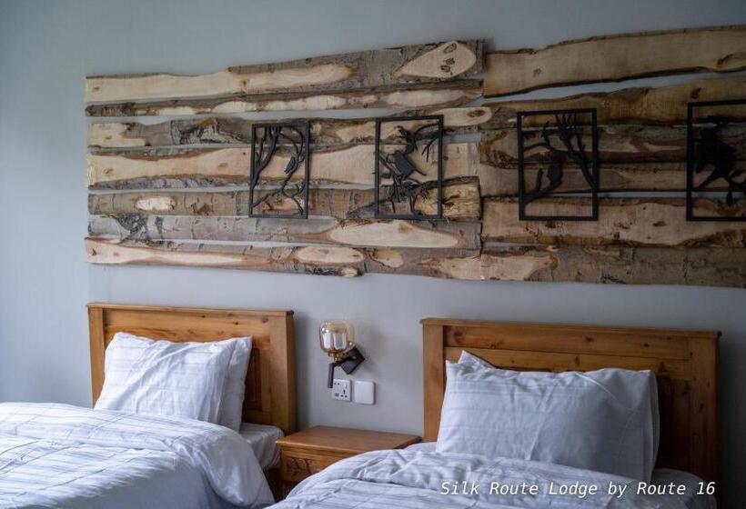 هتل Silk Route Lodge