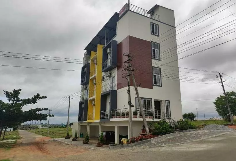 Mitra Hotels & Retreat