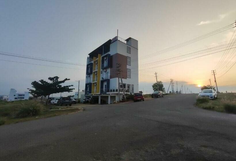 Mitra Hotels & Retreat