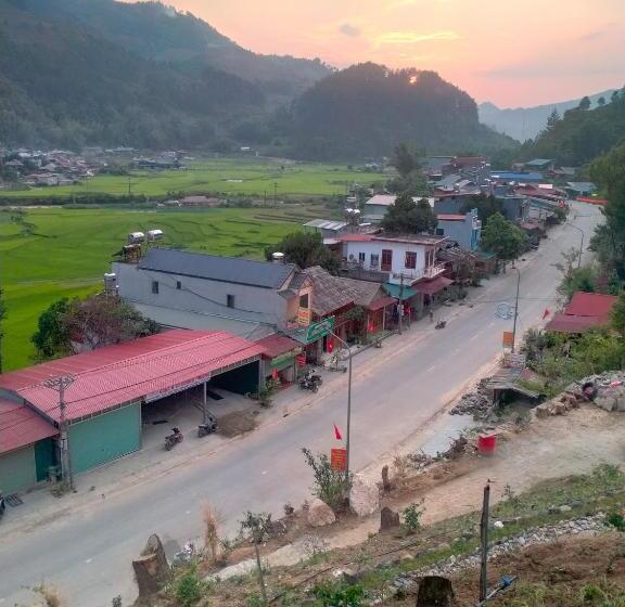 پانسیون Homestay Hoa Sơn Tra