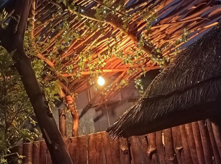 پانسیون The Corbin Guest House