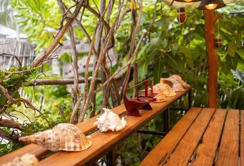 پانسیون The Corbin Guest House