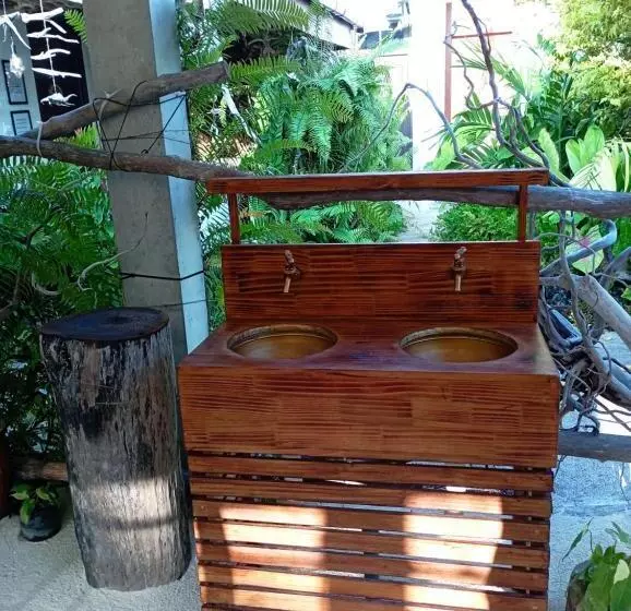 پانسیون The Corbin Guest House