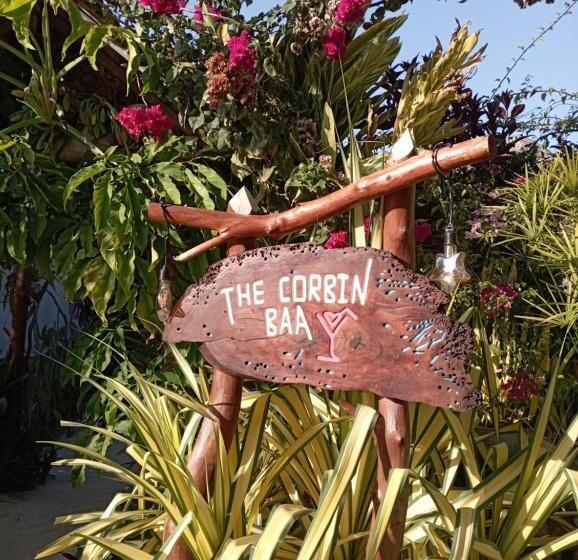 پانسیون The Corbin Guest House