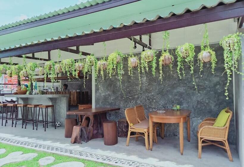 Baan Sala Lung Dam Fisherman Village