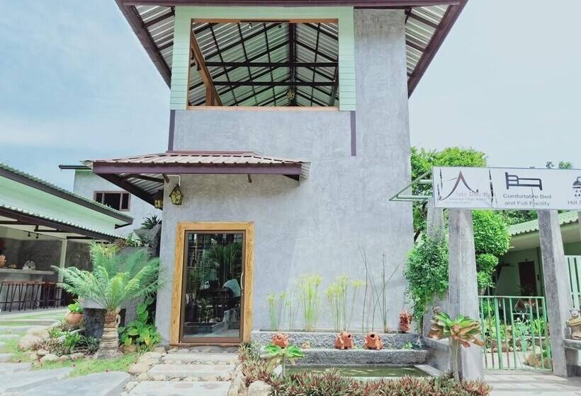 Baan Sala Lung Dam Fisherman Village