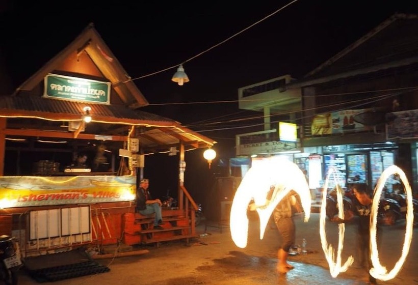 Baan Sala Lung Dam Fisherman Village