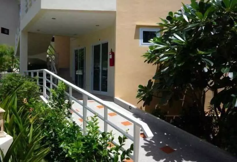 Chaweng Noi Residence