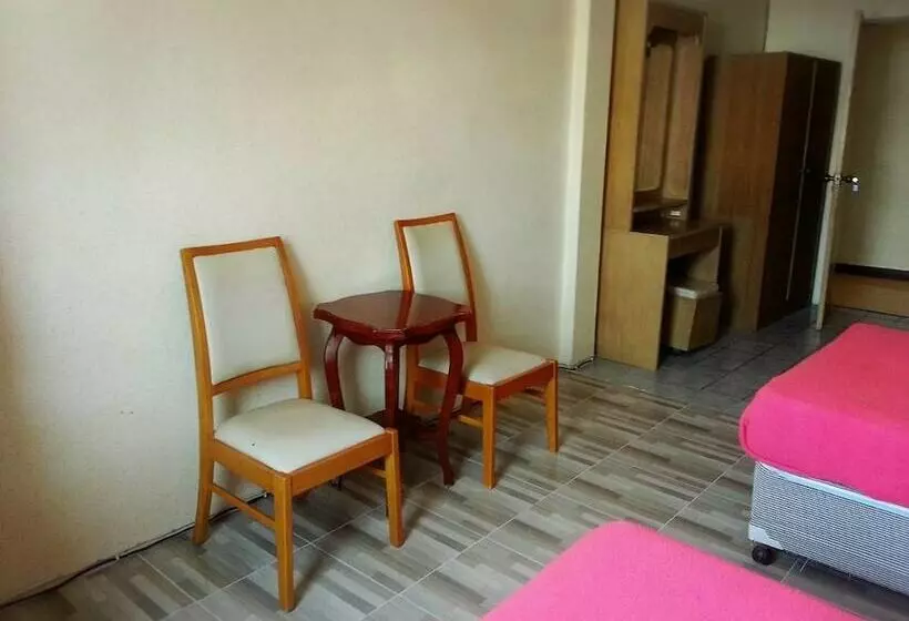 Hotel Baan Warddaw Guesthouse