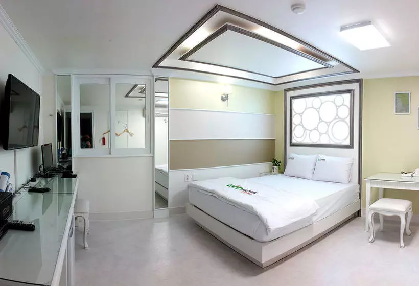 Hotel Eco