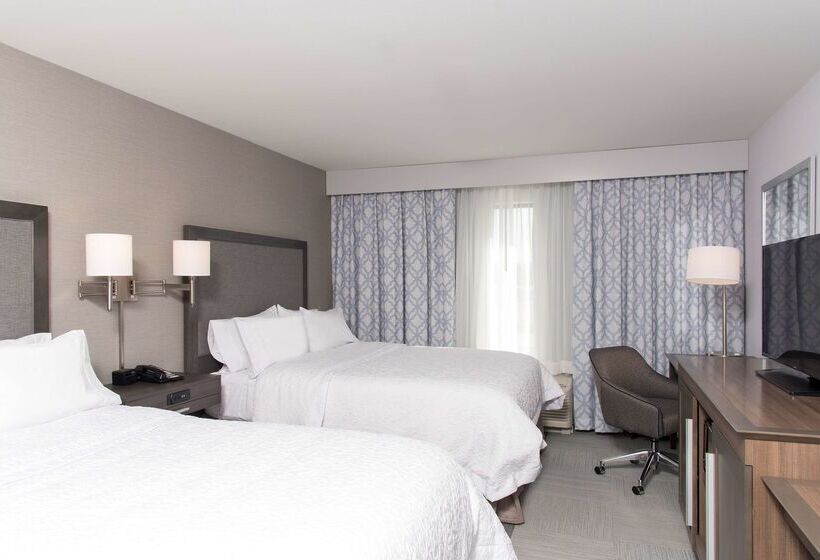 Отель Hampton Inn & Suites Michigan City