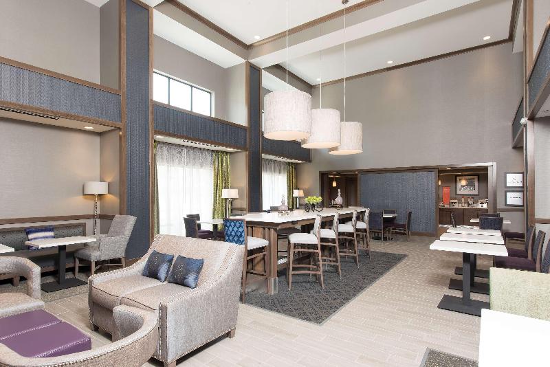 Отель Hampton Inn & Suites Michigan City