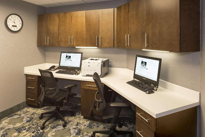 Отель Hampton Inn & Suites Michigan City