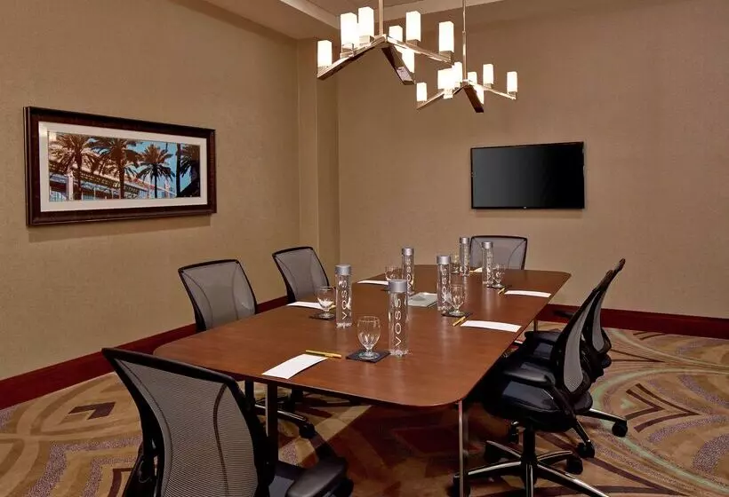 فندق Hilton Garden Inn Phoenix Downtown