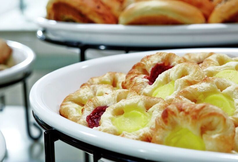 בית מלון כפרי Hilton Garden Inn Phoenix Downtown