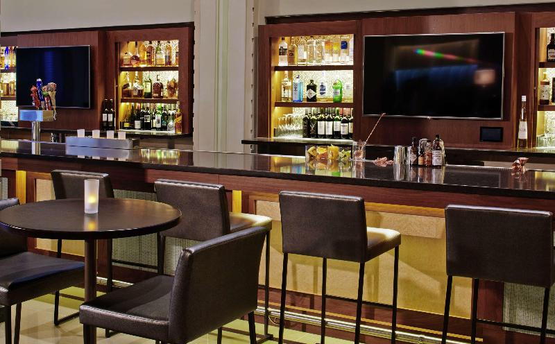 בית מלון כפרי Hilton Garden Inn Phoenix Downtown