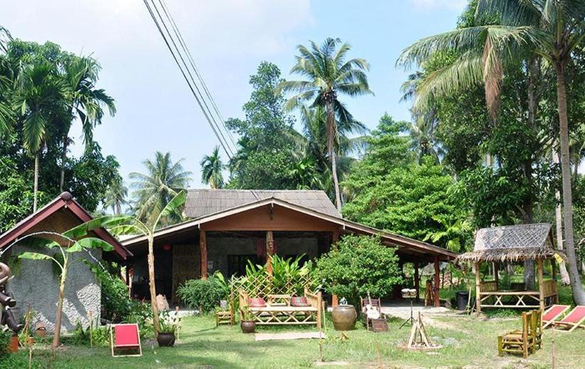 בית מלון כפרי Jungle Garden Bungalows