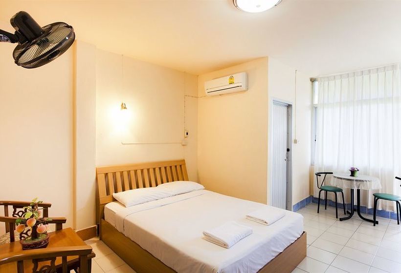 Hotel Kangaroo Guesthouse