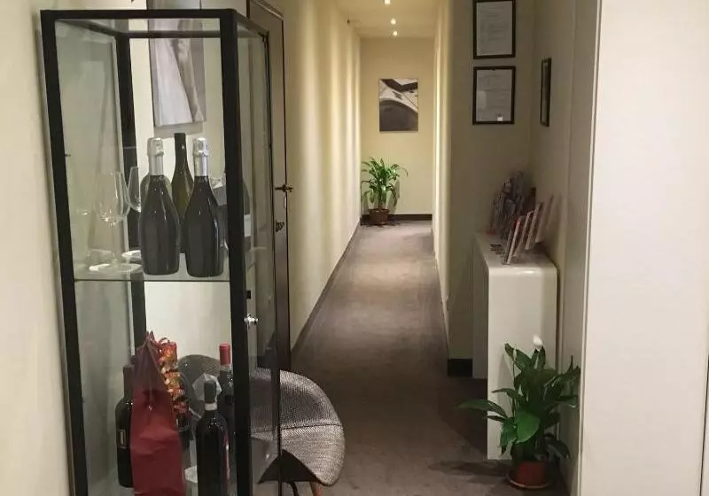 هتل La Torre Dei Salterelli