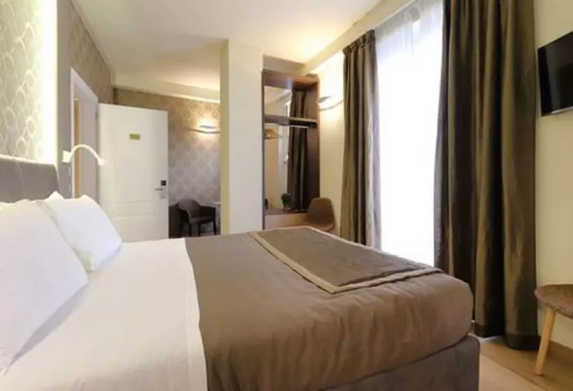 هتل La Torre Dei Salterelli