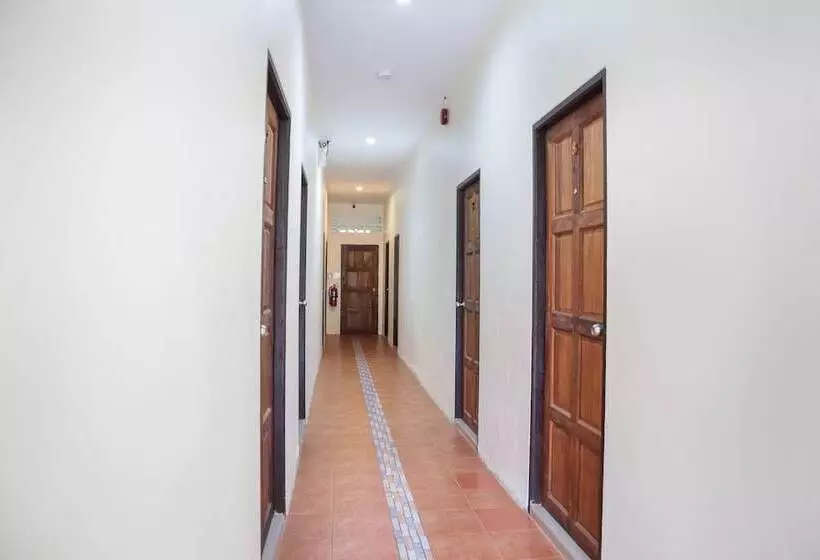 בית מלון כפרי Life And Love Resort