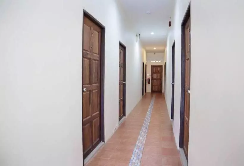 בית מלון כפרי Life And Love Resort