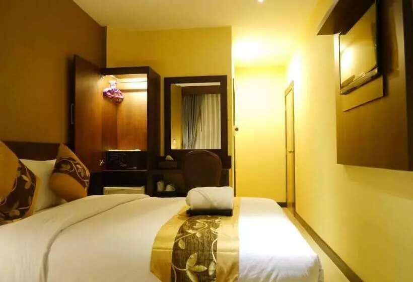 Hotel Golden Moon Aonang