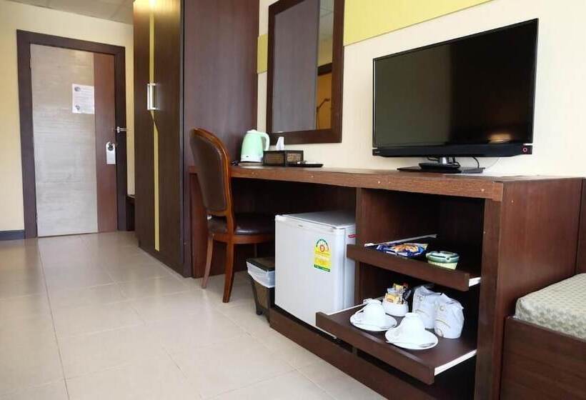 בית מלון כפרי Golden Moon Aonang