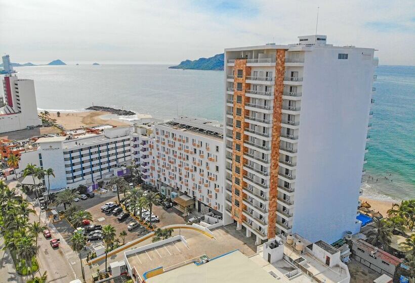 فندق Pacific Palace Beach Tower