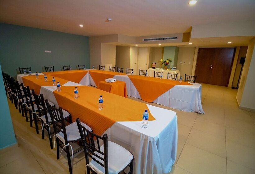 فندق Pacific Palace Beach Tower