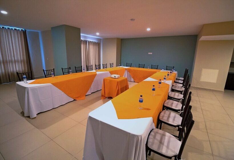 فندق Pacific Palace Beach Tower