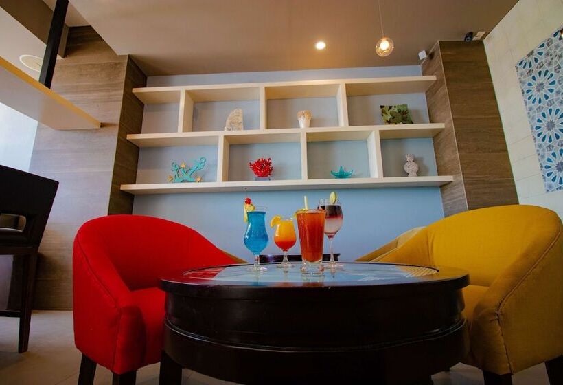 فندق Pacific Palace Beach Tower