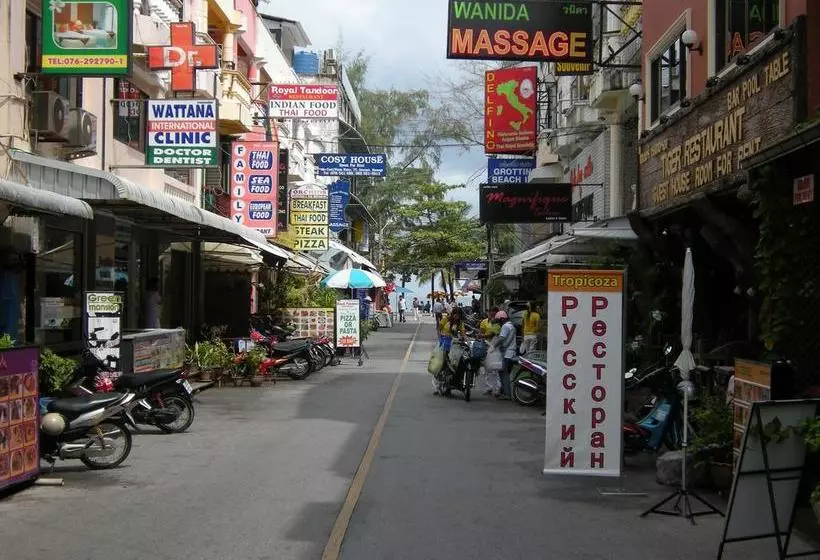 Отель Ruen Thai Guesthouse Patong