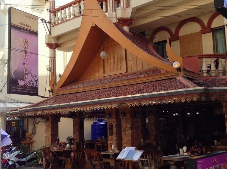 فندق Ruen Thai Guesthouse Patong