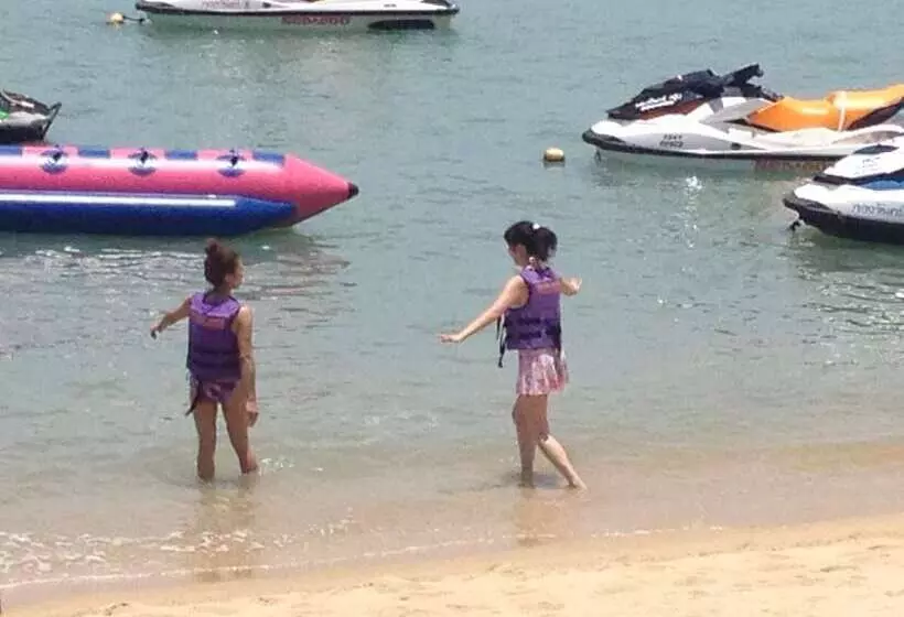 ホテル Siam Shades House