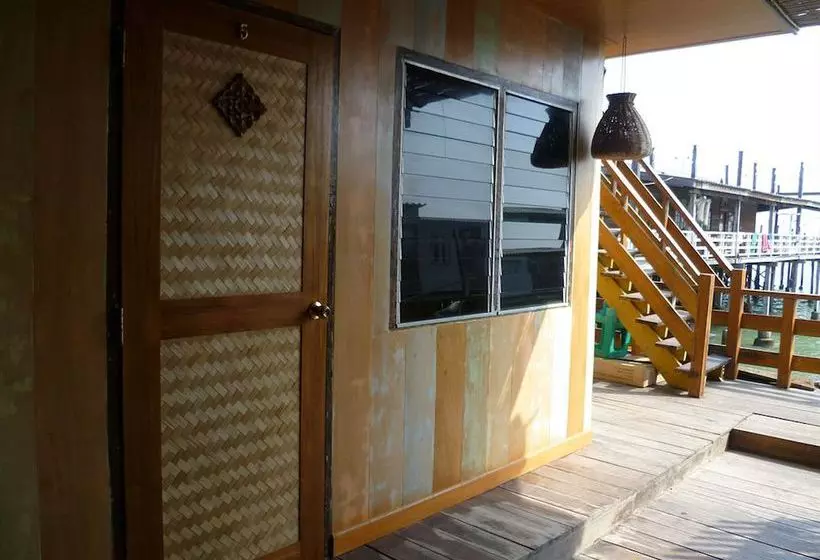 Hotelli Sukkasem Homestay