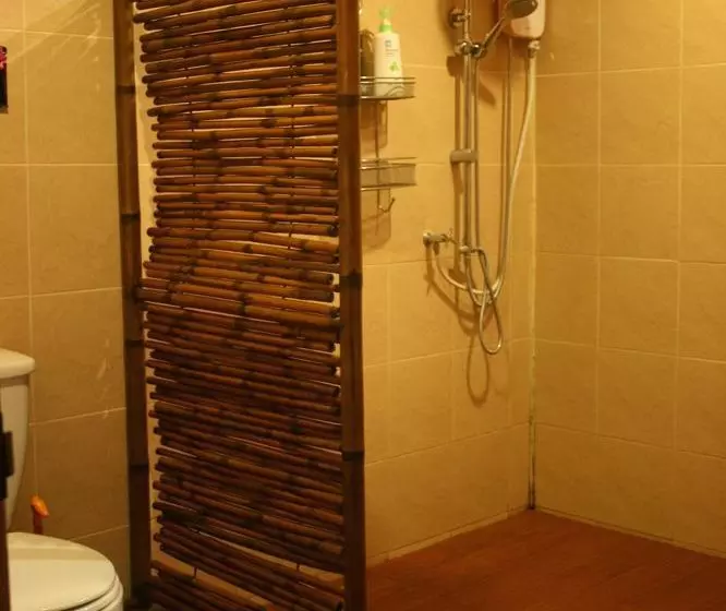 Hotelli Sukkasem Homestay