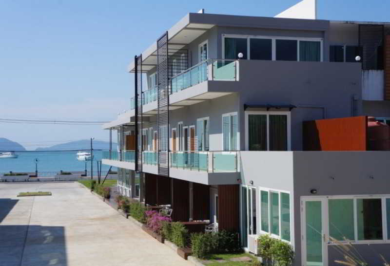 호텔 The Chalet Panwa