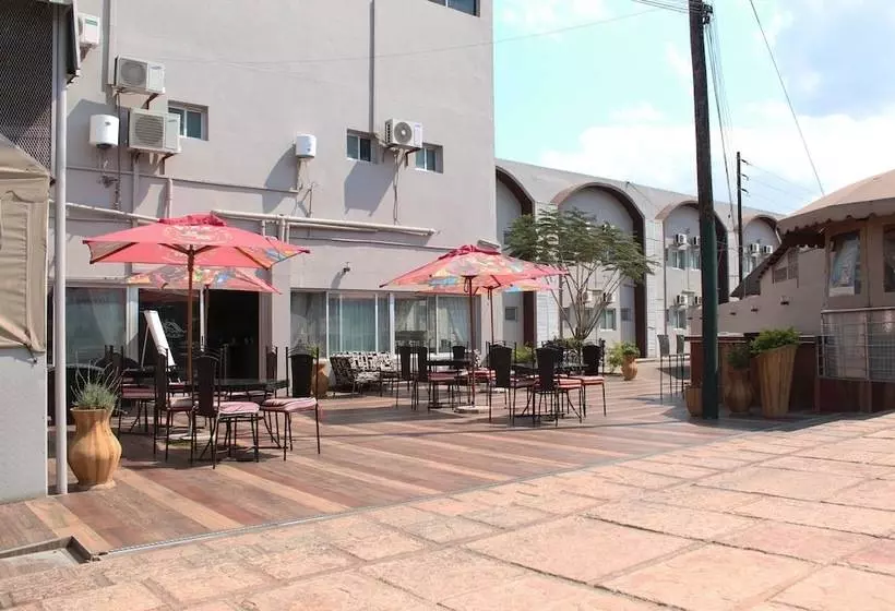 בית מלון כפרי The Matola