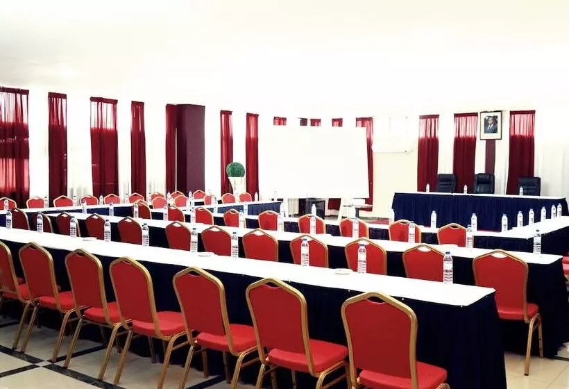 בית מלון כפרי The Matola