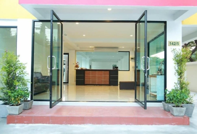 בית מלון כפרי Tikky Place