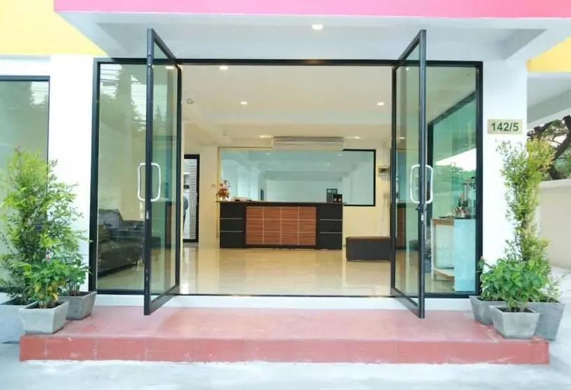 בית מלון כפרי Tikky Place