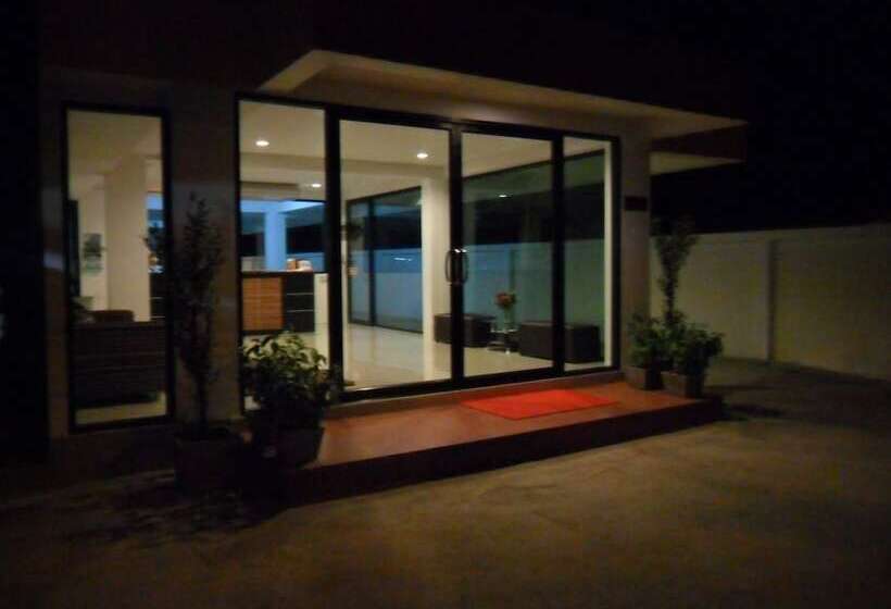 בית מלון כפרי Tikky Place