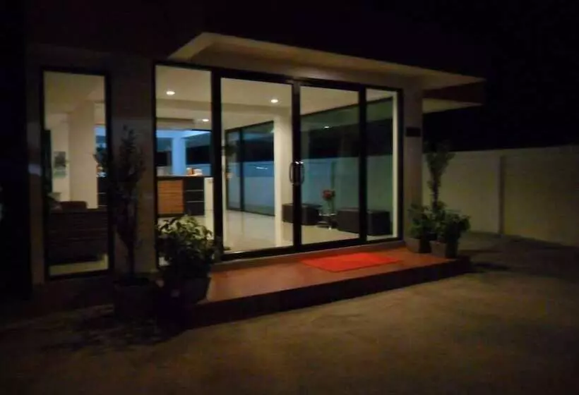 בית מלון כפרי Tikky Place