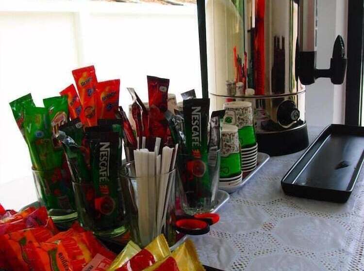 בית מלון כפרי Tikky Place