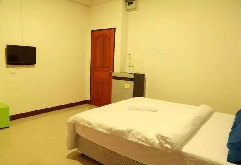 בית מלון כפרי Tikky Place