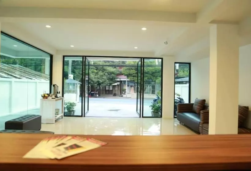 בית מלון כפרי Tikky Place