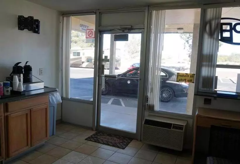 هتل Travel Inn Tucson