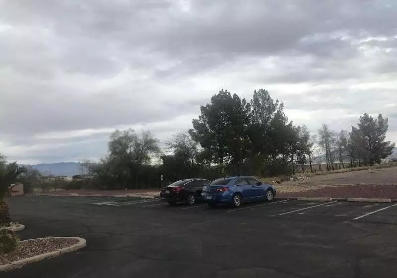 هتل Travel Inn Tucson