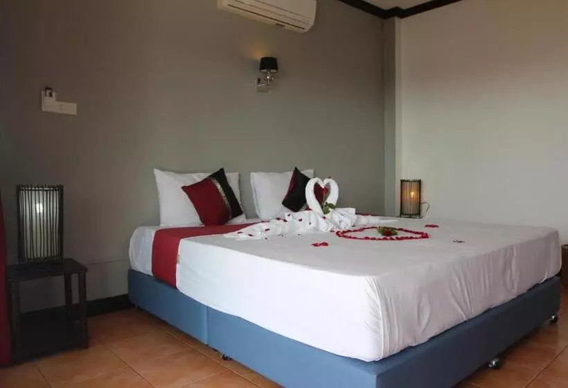 فندق Two Chefs Inn